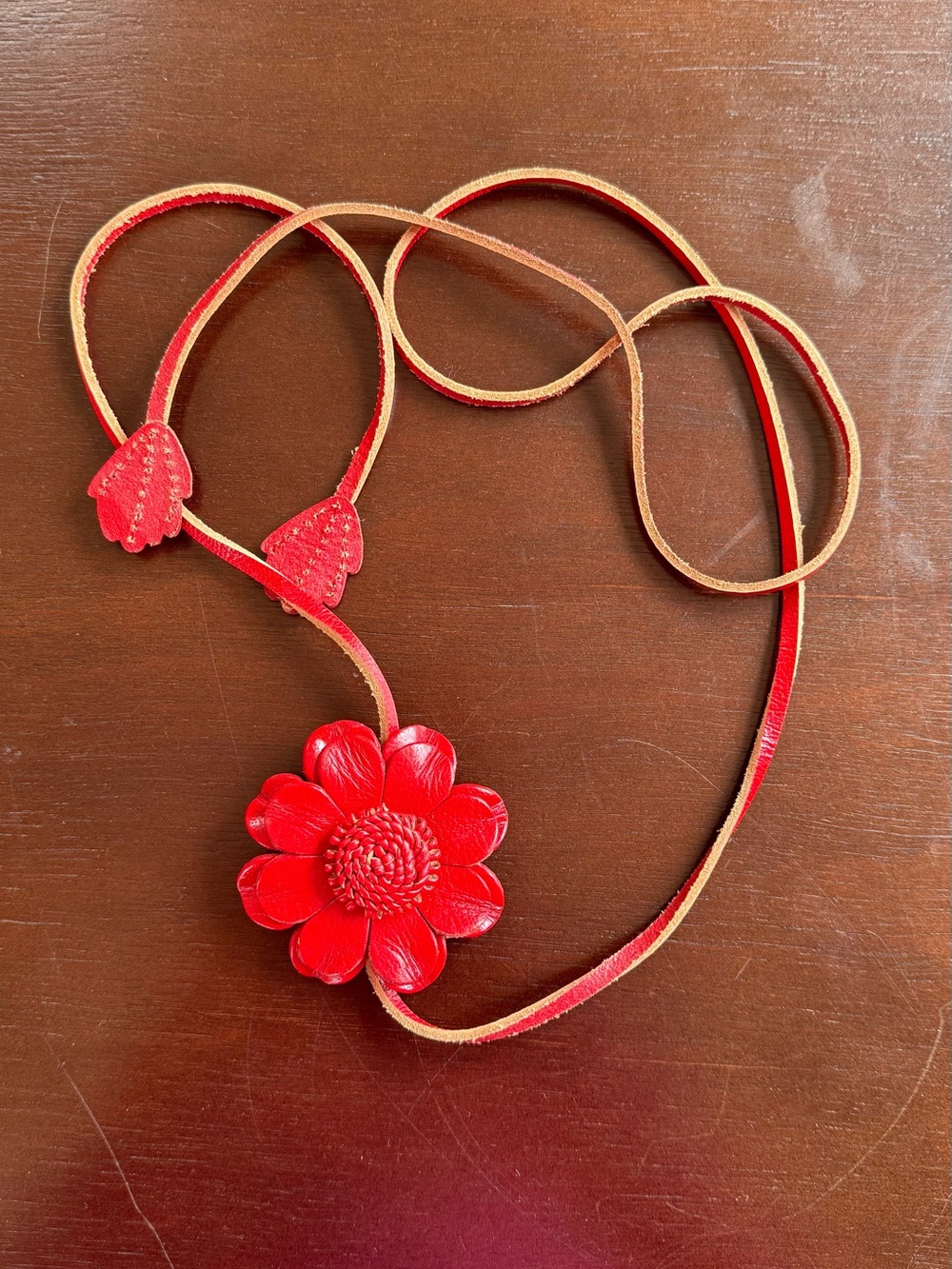 Red Flower Pendant Leather Belt